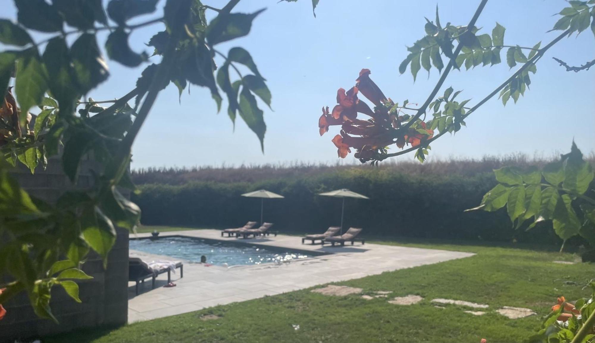 Les Mazets Du Pas Hotell Gréoux-les-Bains Exteriör bild